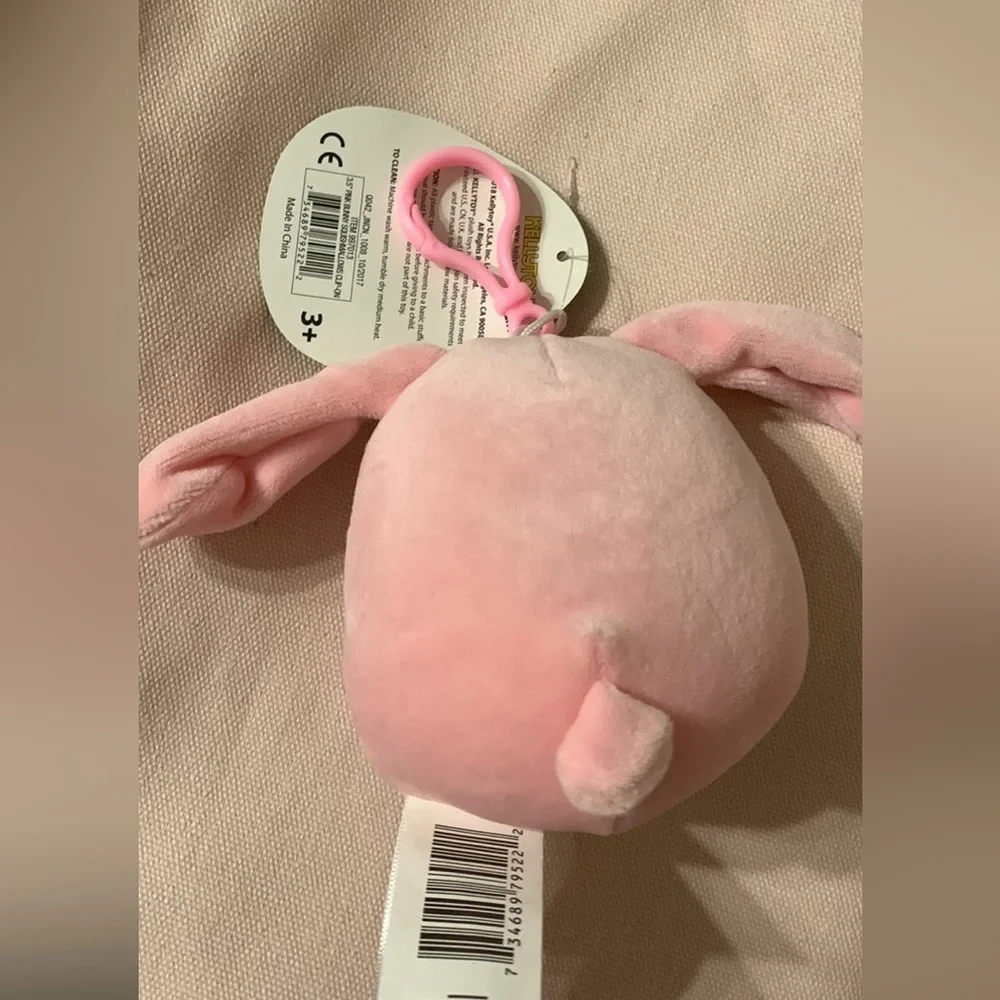 🐰 Bunny squishmallow clip on pink - Picture 3 of 3
